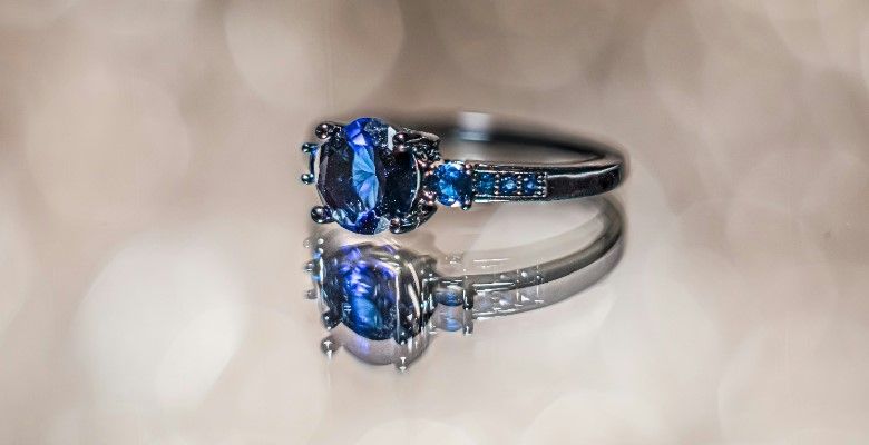 Как безопасно почистить украшение с танзанитом в домашних условиях