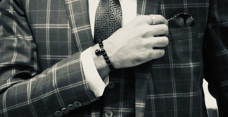 Какие браслеты выбрать в подарок мужу на годовщину?