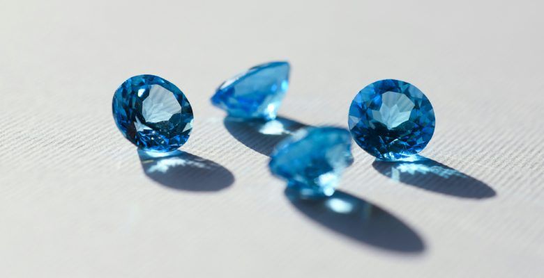 Какие камни могут выдавать за сапфир