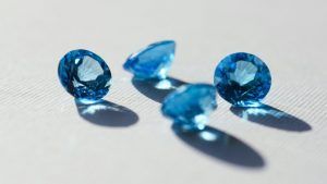 Какие камни могут выдавать за сапфир