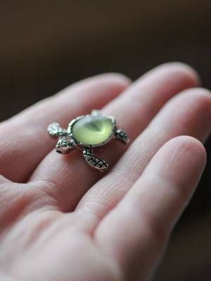 Какими камни могут выдавать за хризолит