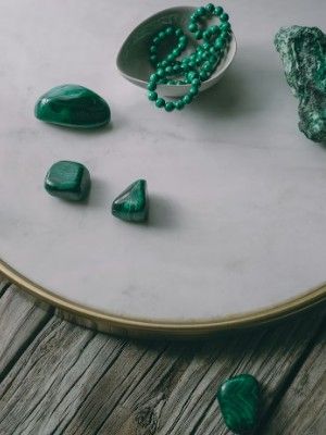 украшение с малахитом