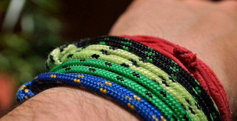 Какие браслеты выбрать для спорта и активного отдыха?