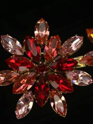 Какими камни могут выдавать за коралл