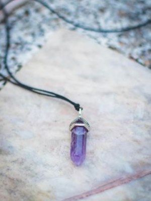 украшение с аметистом