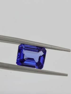 Какие камни могут выдавать за сапфир