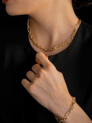 Какие украшения подходят под стрижку «пикси»