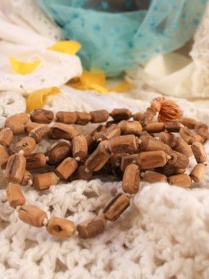 Какие украшения выбрать на празднование деревянной годовщины свадьбы 