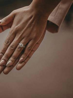 Украшения для деловых женщин