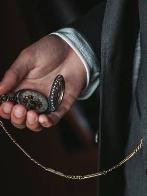 Украшения для деловых мужчин