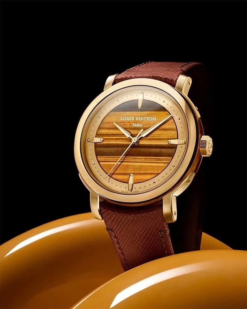 Часы Escale Tiger’s Eye от Louis Vuitton, представленные на LVMH Watch Week 2026 Часы Escale Tiger’s Eye от Louis Vuitton, представленные на LVMH Watch Week 2026