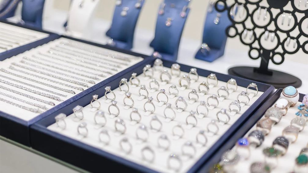 Bain: В 2025 году ювелирный рынок в Китае улучшился