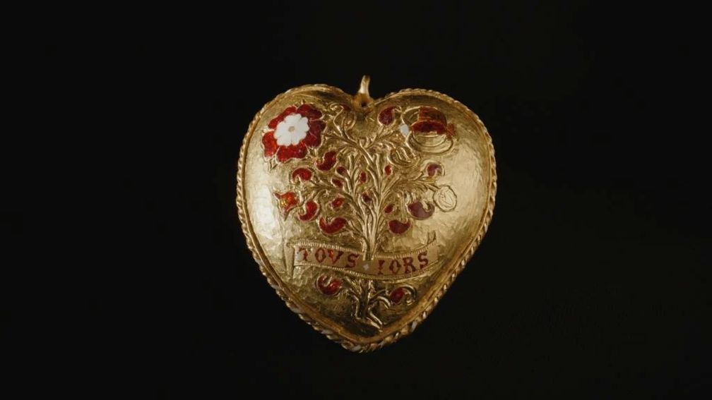 Кулон Tudor Heart. Фото предоставлено попечительским советом Британского музея