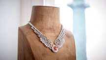 Как создавалось роскошное колье от Chanel с бриллиантовыми крыльями