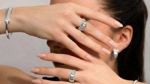 Коллекция Aura Chrome от Ecksand переворачивает представление об украшениях из белого золота