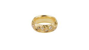 Настала его очередь блистать