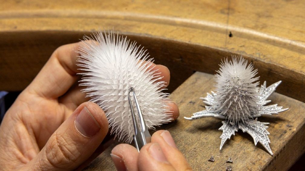 Скульптура чертополоха от Boucheron, выполненная методом 3D-печати из биоразлагаемой смолы — нового материала для ювелирных украшений