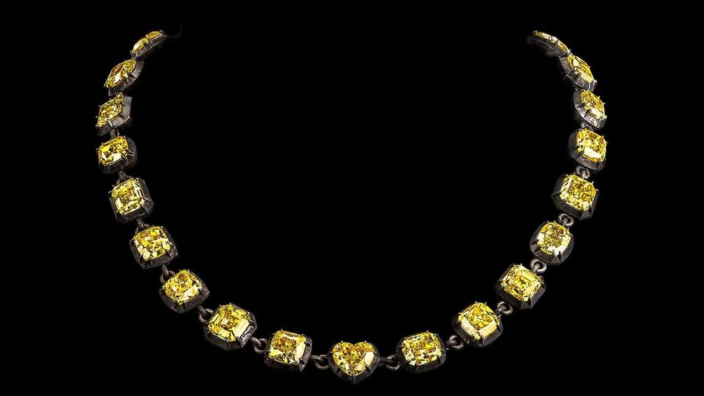Колье с желтыми бриллиантами будет продано на аукционе Joopiter