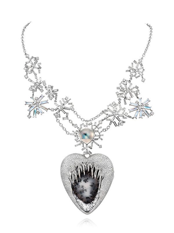 Колье White Paradise с дендритовым опалом из 18-каратного золота с белым топазом, лунным камнем и бриллиантами 