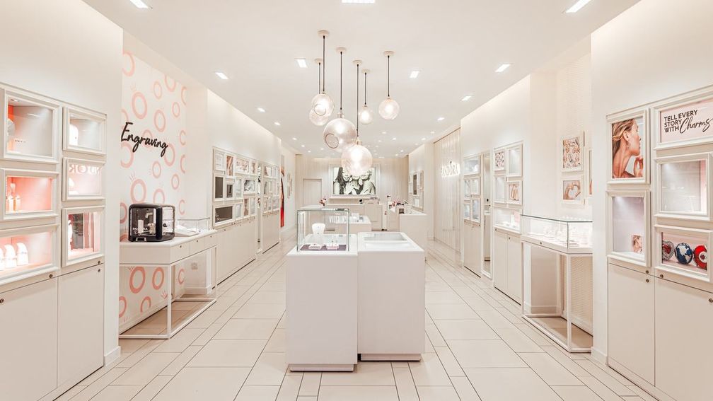 Агентство S&P понижает прогноз Pandora, ссылаясь на проблемы с продажами