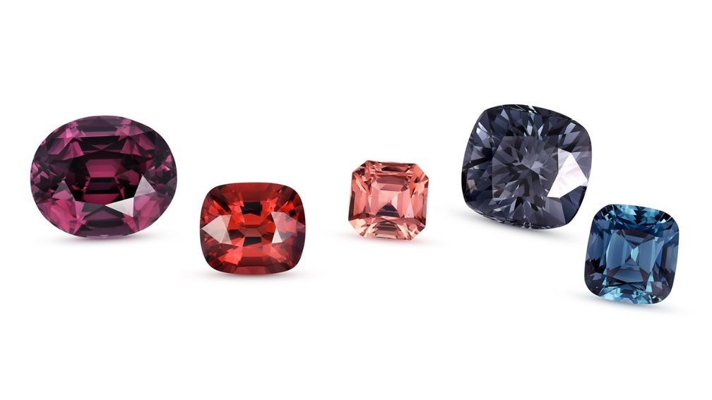 Сложный момент для индустрии драгоценных камней, ч. 1