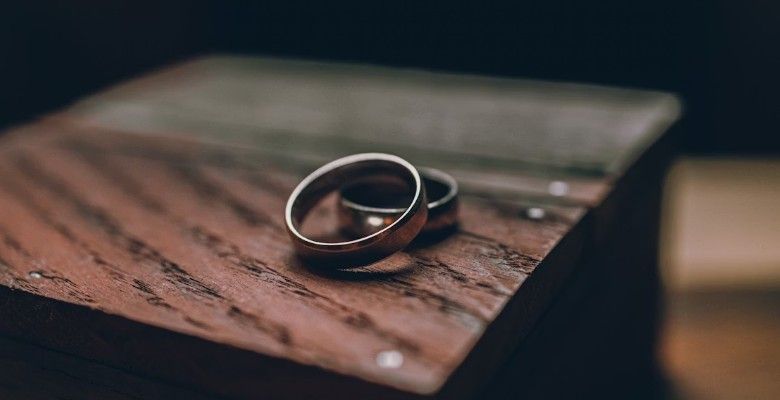 Какое кольцо выбрать для занятий спортом