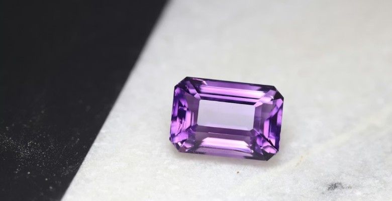 Какой браслет с аметистом выбрать для снятия стресса и тревожности