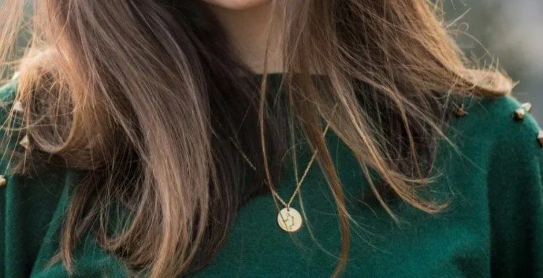 Какое колье выбрать для маленьких детей, чтобы было безопасно и не тянуло шею