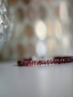 браслет с розовым кварцем