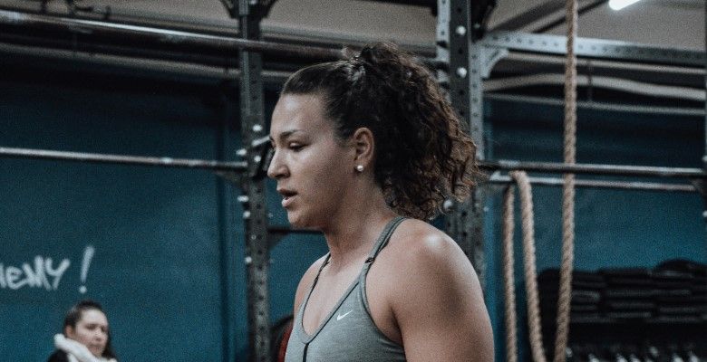 В каких серьгах можно заниматься спортом и не навредить себе