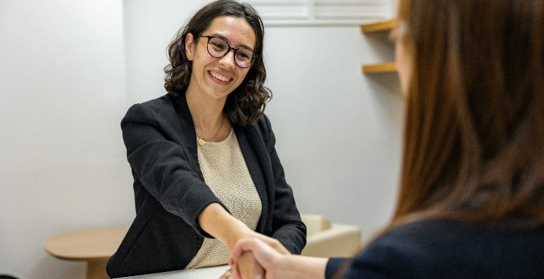 Какие серьги выбрать для собеседования, чтобы произвести правильное впечатление