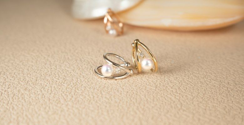 Какие серьги выбрать девушкам с овальным лицом для выразительного образа