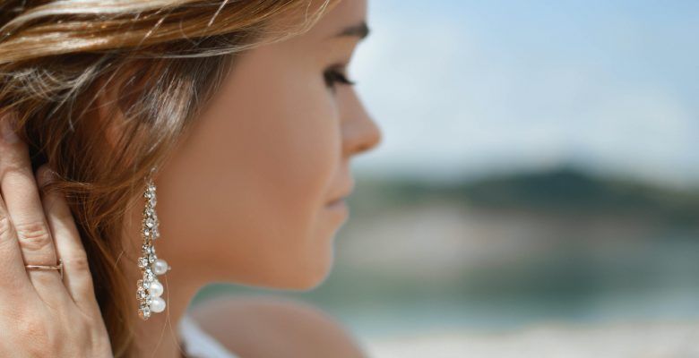 Какие серьги выбрать для морского стиля
