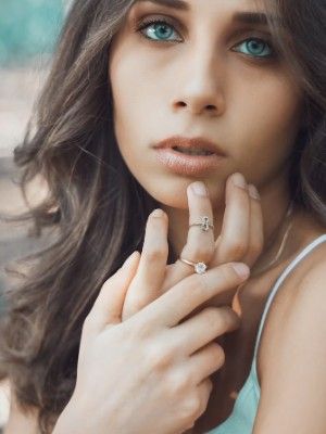 Какие украшения выбрать для девушки-подростка