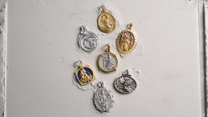 Коллекция Ironclad от бренда Awe Inspired — для современной воительницы