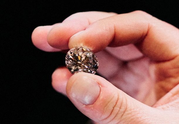 Бриллиант Jwaneng 28.88 может принести $ 2,8 млн