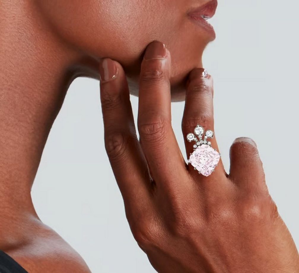 Объем продаж Christie’s превысил 1 миллиард долларов благодаря росту, обусловленному молодыми покупателями. Фото: Christie’s Объем продаж Christie’s превысил 1 миллиард долларов благодаря росту, обусловленному молодыми покупателями. Фото: Christie’s