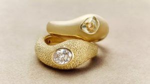 Новая капсульная коллекция Riverborn от De Beers посвящена весеннему равноденствию