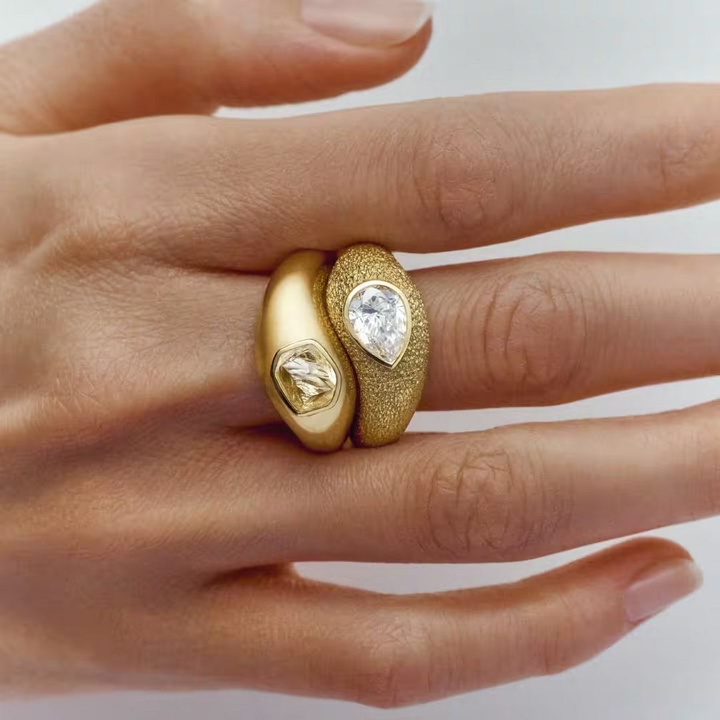 Кольца из капсульной коллекции Riverborn от De Beers