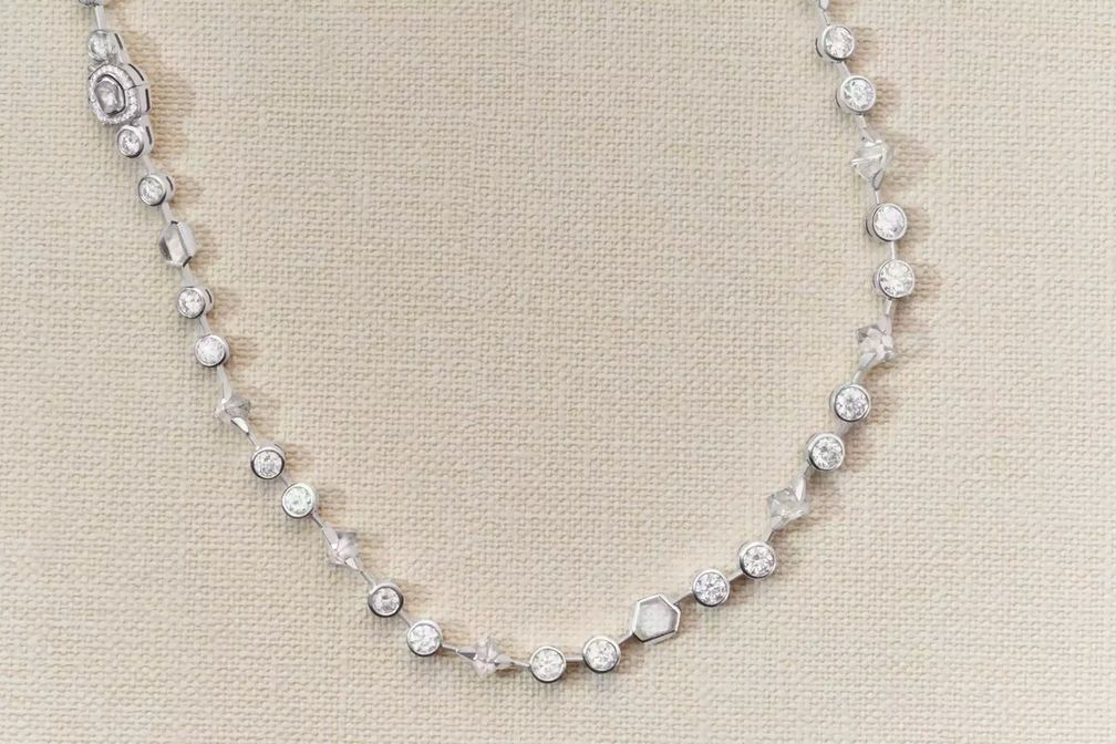 Колье из капсульной коллекции Riverborn от De Beers