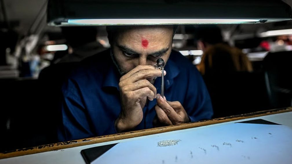 Пустующая алмазная биржа Сурата — отражение общих проблем отрасли. Часть 1