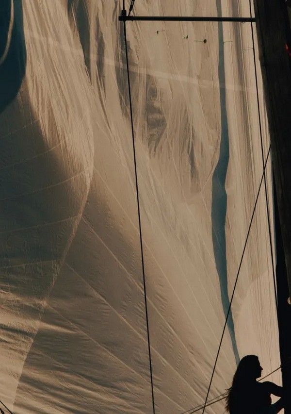 Жизель Бюндхен отправляется в плавание в новой рекламной кампании Chanel Жизель Бюндхен отправляется в плавание в новой рекламной кампании Chanel