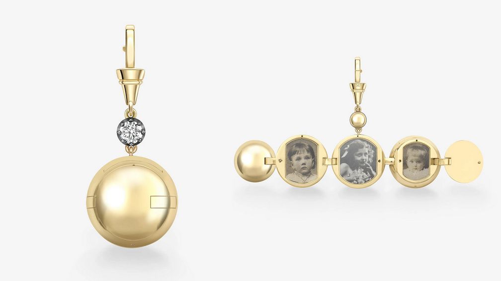 Медальон Orbit с бриллиантом весом 0,40 карата раскрывается, демонстрируя шесть изображений