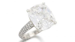 На ювелирной продаже Sotheby’s представлены сапфиры