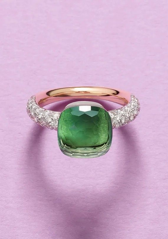 Кольцо Pomellato Nudo с празиолитом, зеленым агатом и бриллиантами Кольцо Pomellato Nudo с празиолитом, зеленым агатом и бриллиантами