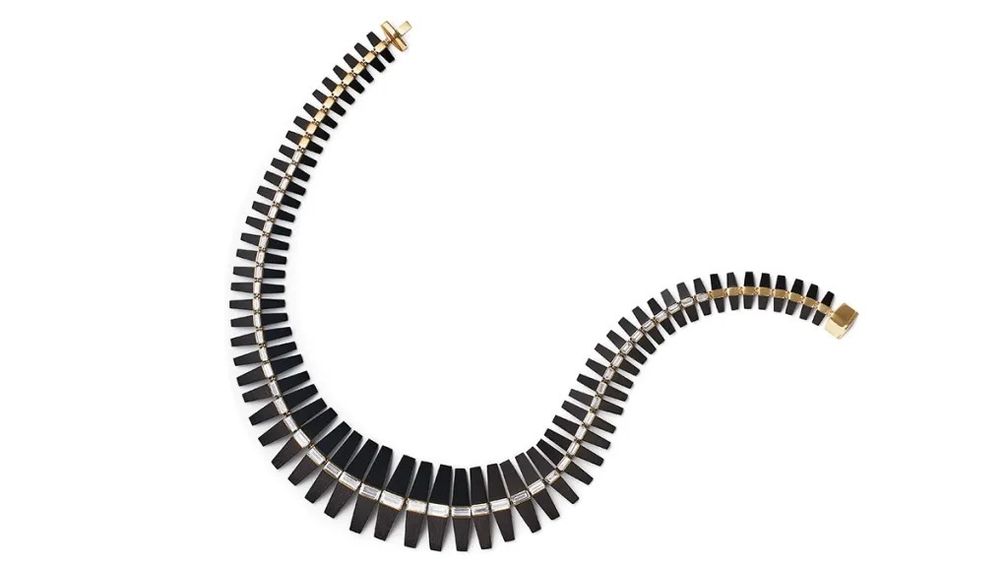 Ожерелье Tambour из 18-каратного желтого золота, оникса, черного дерева и бриллиантов багетной огранки
