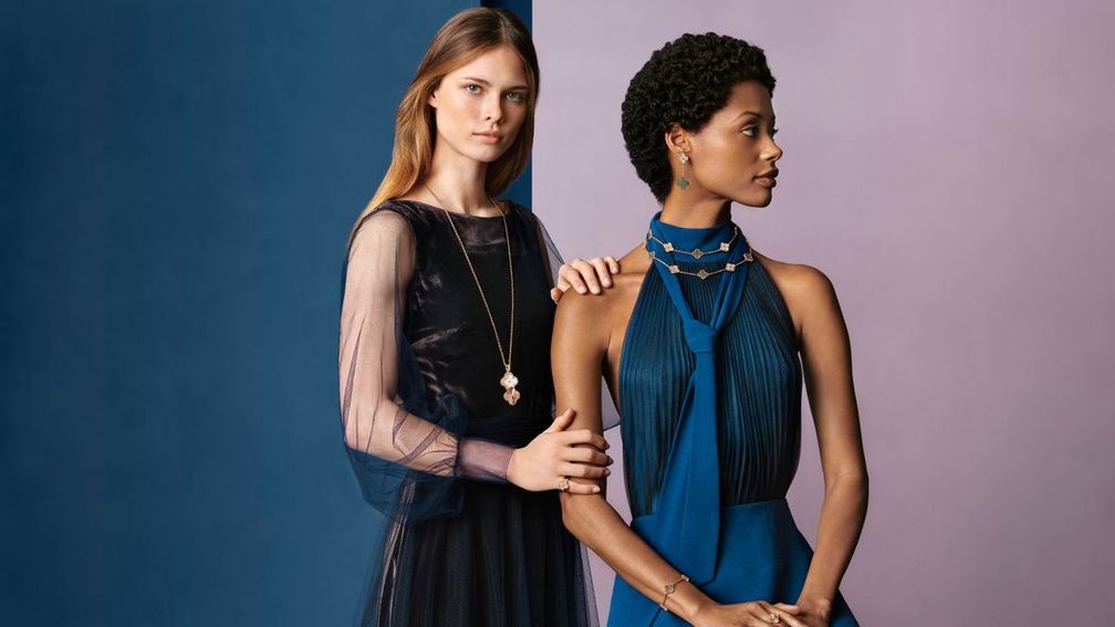 Почему талисманы удачи сохраняют свою актуальность в современных ювелирных изделиях