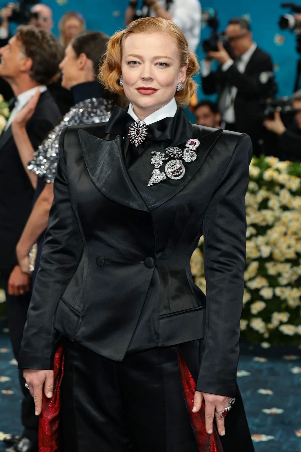 Сара Снук посещает Met Gala 2025 в Метрополитен-музее в Нью-Йорке (фото: Dimitrios Kambouris / Getty Images for The Met Museum / Vogue) Сара Снук посещает Met Gala 2025 в Метрополитен-музее в Нью-Йорке (фото: Dimitrios Kambouris / Getty Images for The Met Museum / Vogue)