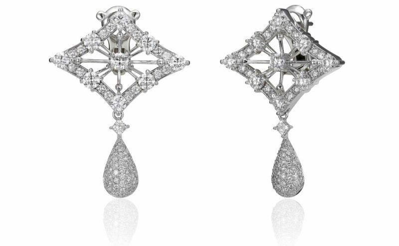 Серьги Via Invisibile, изготовленные из платины и инкрустированные натуральными белыми бриллиантами общим весом 3,4 карата