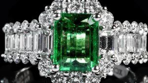 Можно ли сочетать изумруд и лунный камень с визуальной и магической точки зрения Можно ли сочетать изумруд и лунный камень с визуальной и магической точки зрения